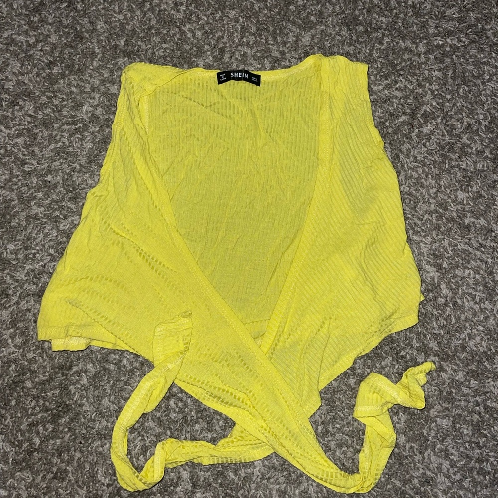 Criss cross tie crop top